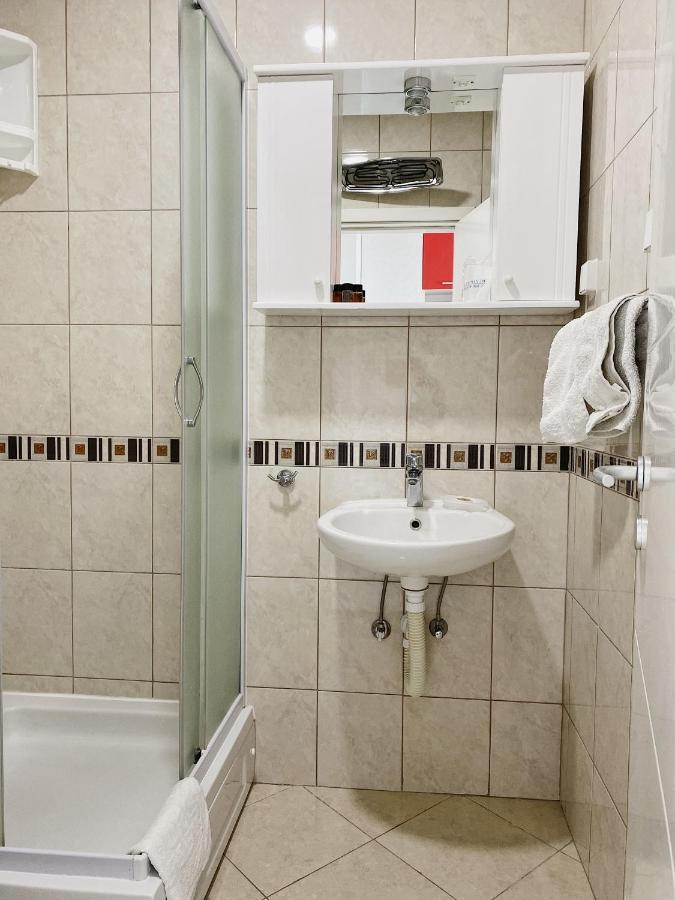 Apartments Bellevue - Otasevic Херцег Нови Екстериор снимка
