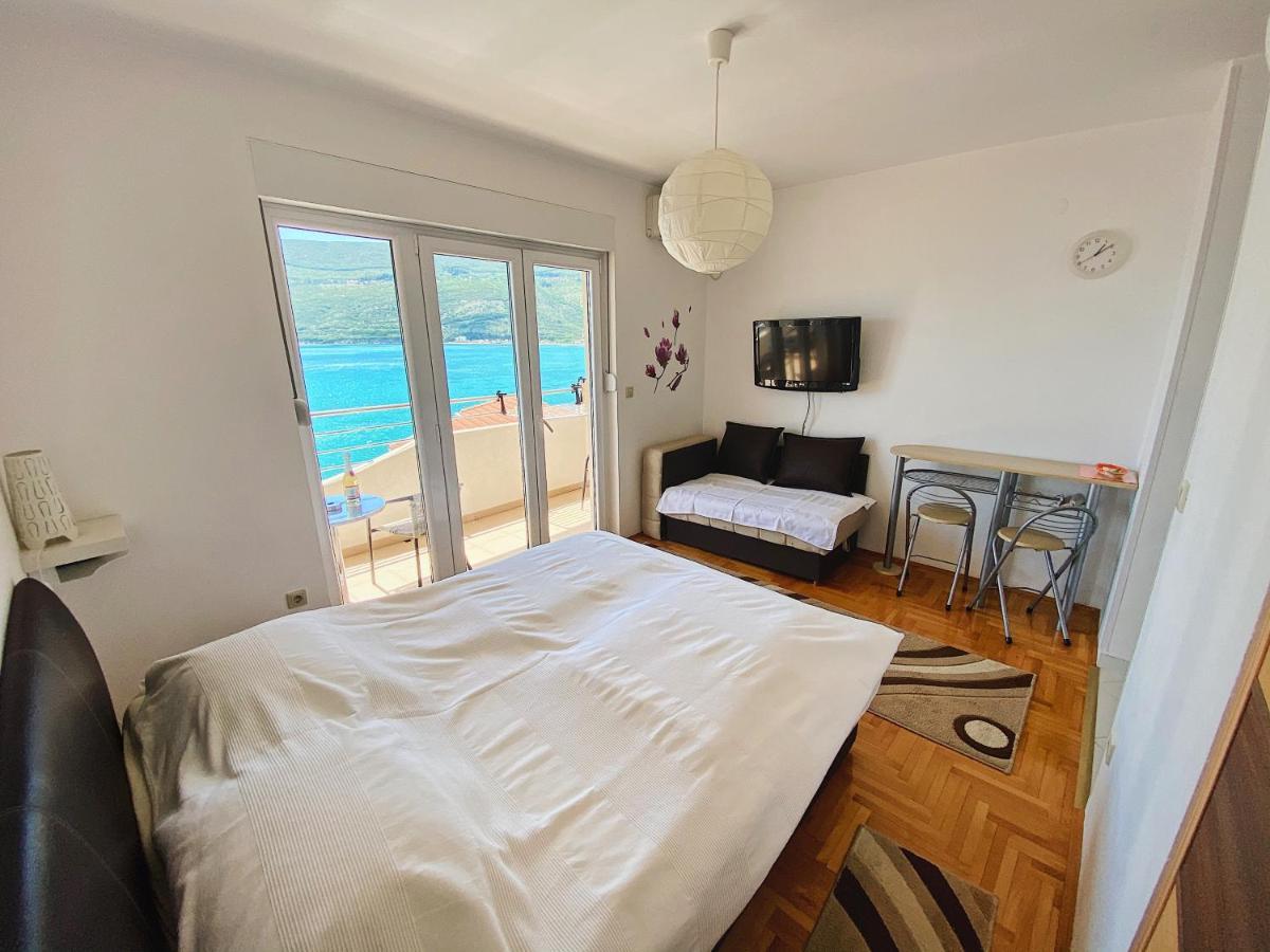 Apartments Bellevue - Otasevic Херцег Нови Екстериор снимка