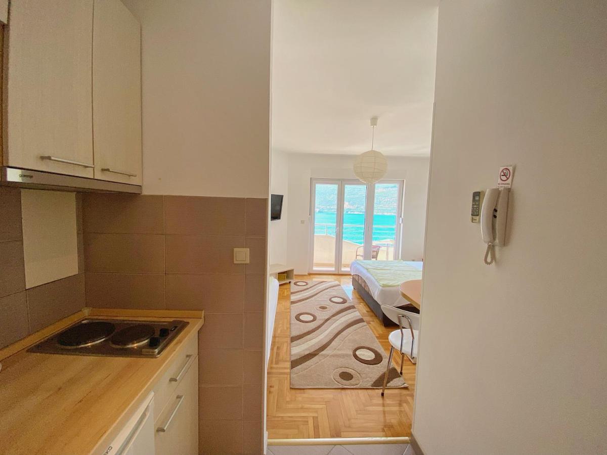 Apartments Bellevue - Otasevic Херцег Нови Екстериор снимка