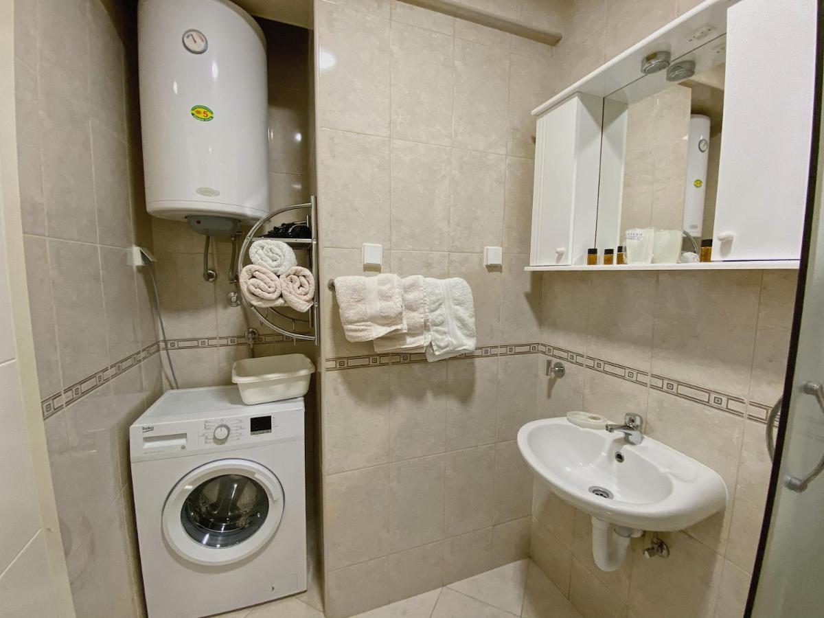 Apartments Bellevue - Otasevic Херцег Нови Екстериор снимка